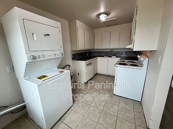 4th image of 3346 Ward Ave APT A