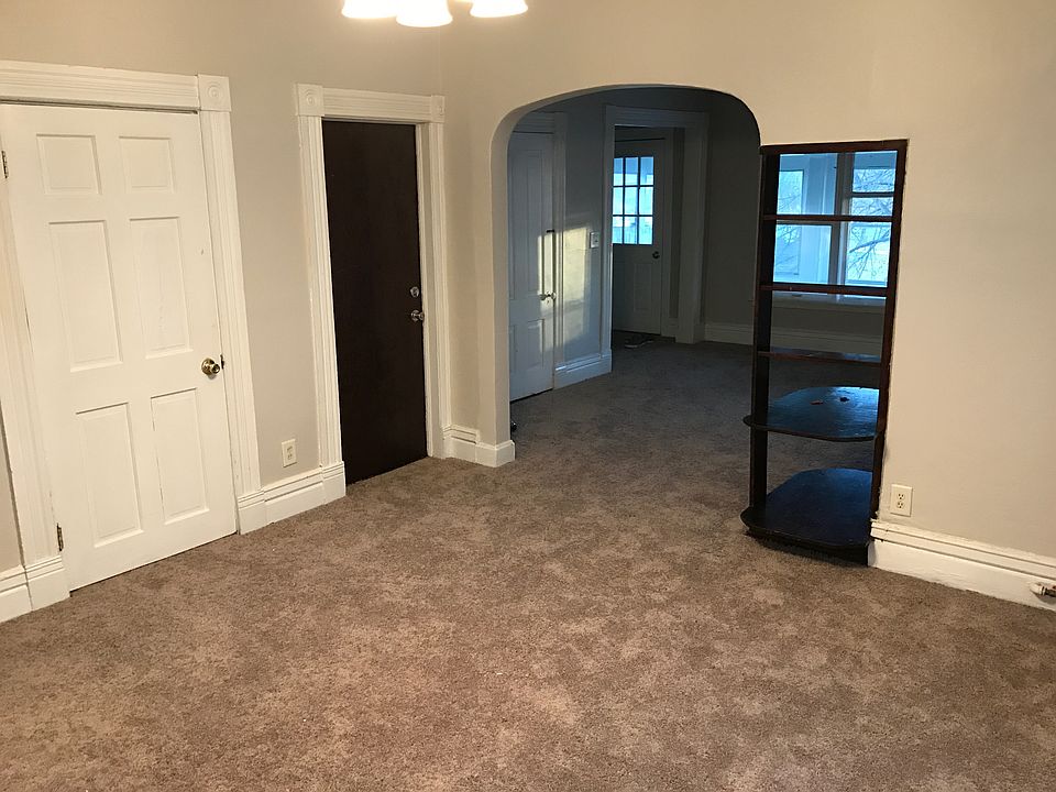 1st image of 550 York Ave #2