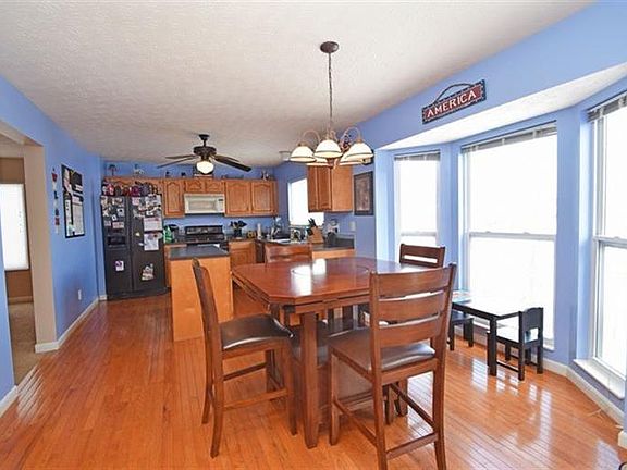 2nd image of 6444 Lakearbor Dr