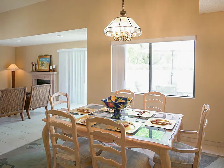 Canyon Cir N — Photo 7