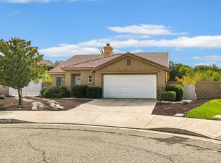 556 Koufax Dr, Lancaster, CA 93535