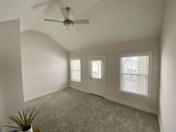4th image of 6110A California Ave