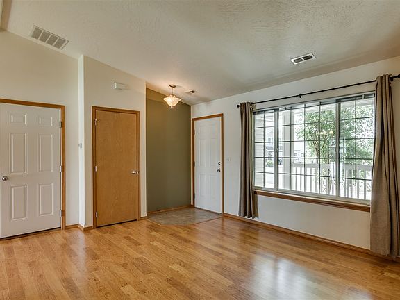 5th image of 9621 E Heroy Ave