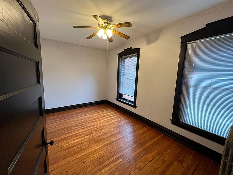 112 E Magnolia Ave — Photo 12