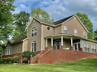 20 Blossom Ln, Grayson, KY 41143
