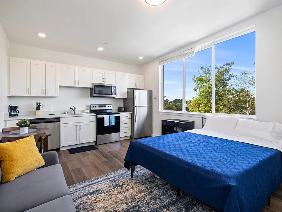 4329 S Puget Sound Ave #201