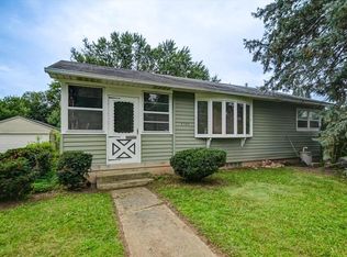 3705 Wilshire Ln, Madison, WI 53714