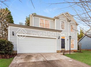 10411 Battle Ct, Charlotte, NC 28215