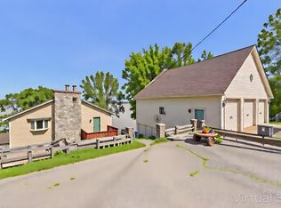 62 Lake Shore Dr, New Concord, KY 42076