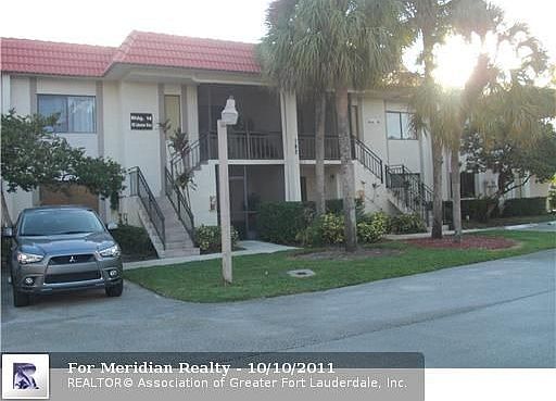 2nd image of 164 Lakeview Dr APT 204