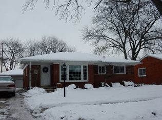 1895 Woodside St, Trenton, MI 48183