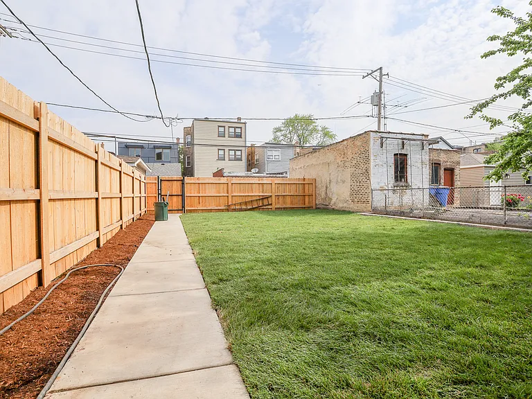 2230 W Wilson Ave #GW — Photo 8