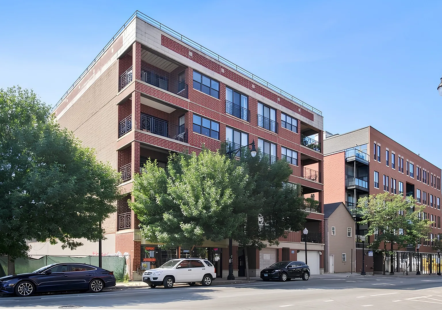 2 bed, $3,000 — Photo 1
