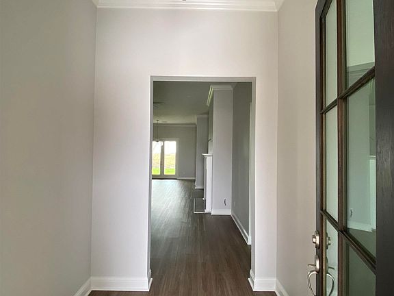 3rd image of 284 Marmande Ave