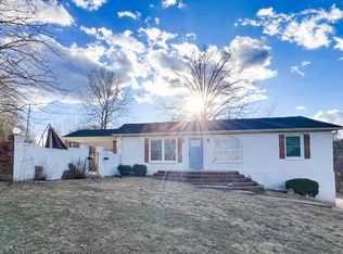 304 Mayhew Rd, Clarksville, TN 37040