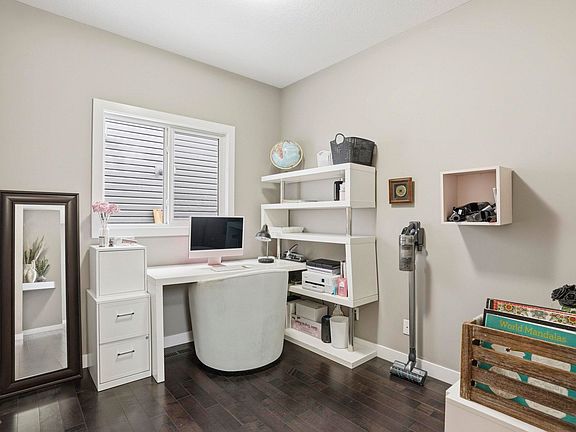 4th image of 2236 Calhoun Link SW