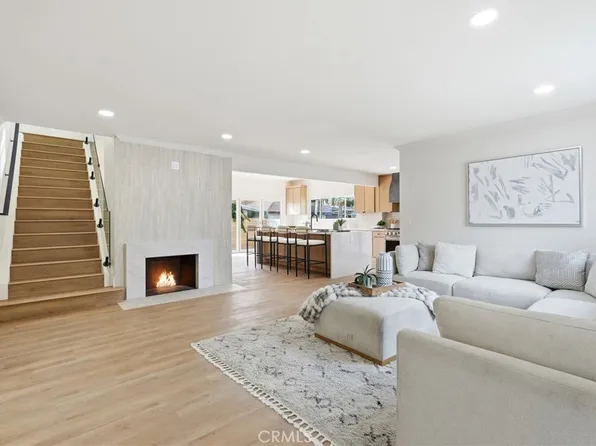 3675 Palo Verde Ave, Long Beach, CA 90808