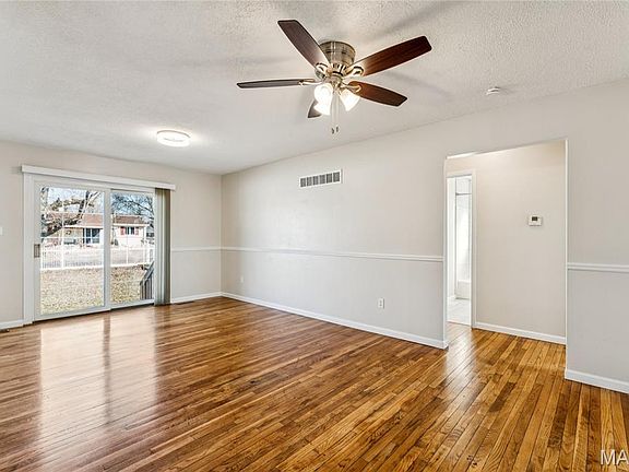 4th image of 435 Lemondale Ln