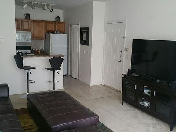 4th image of 6137 Metrowest Blvd Unit 205