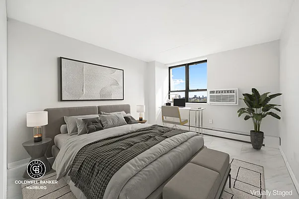 Rented by Coldwell Banker Warburg | media 3