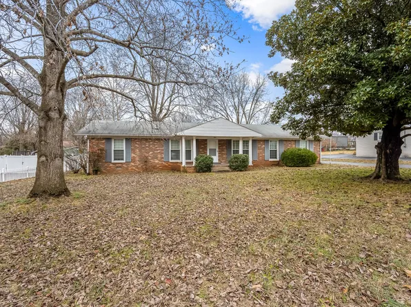 1202 Taylor Pl, Murfreesboro, TN 37129