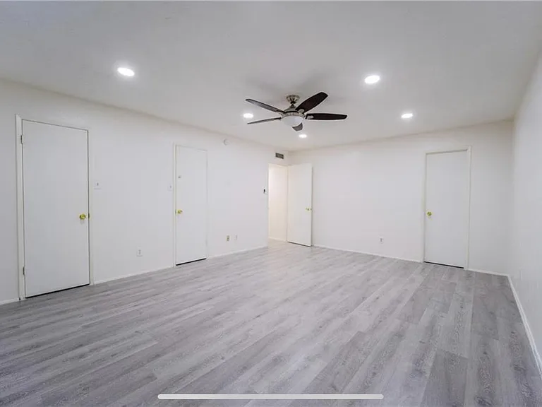 6403 Apache Ct — Photo 16