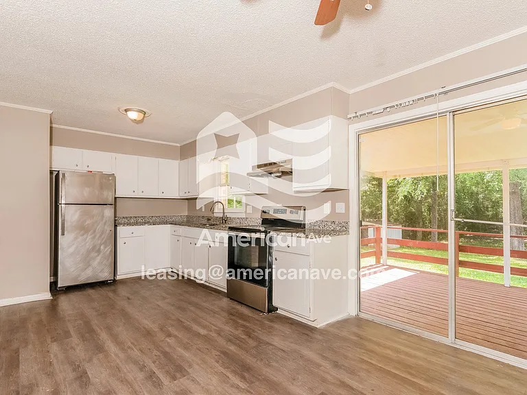 1694853_005_dining_room_6.jpg