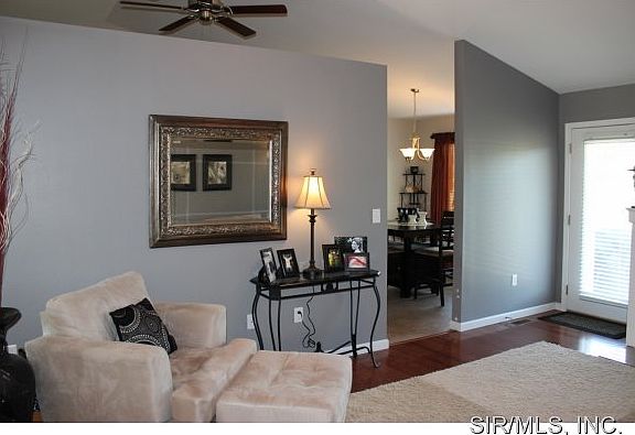 5th image of 4619 Wisteria Dr