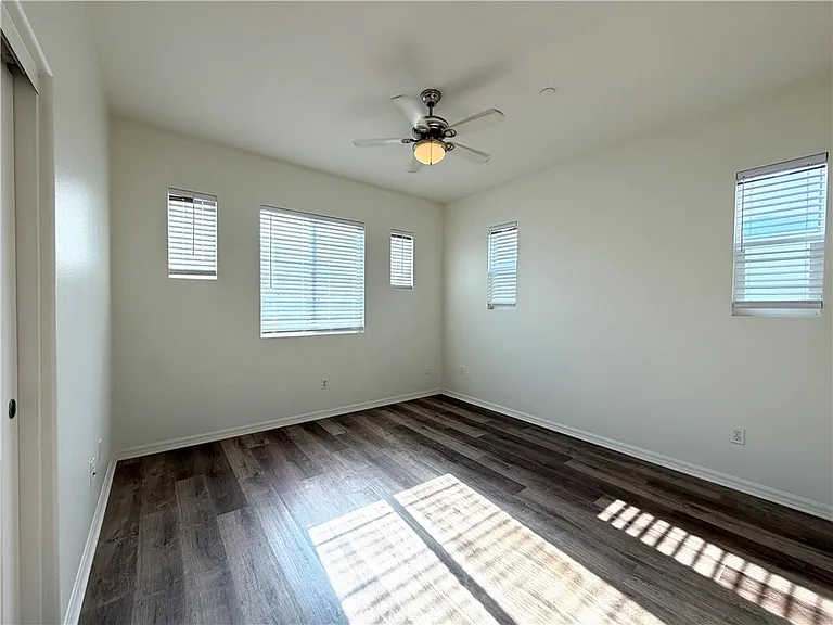 22919 Mariposa Ave #810 — Photo 17