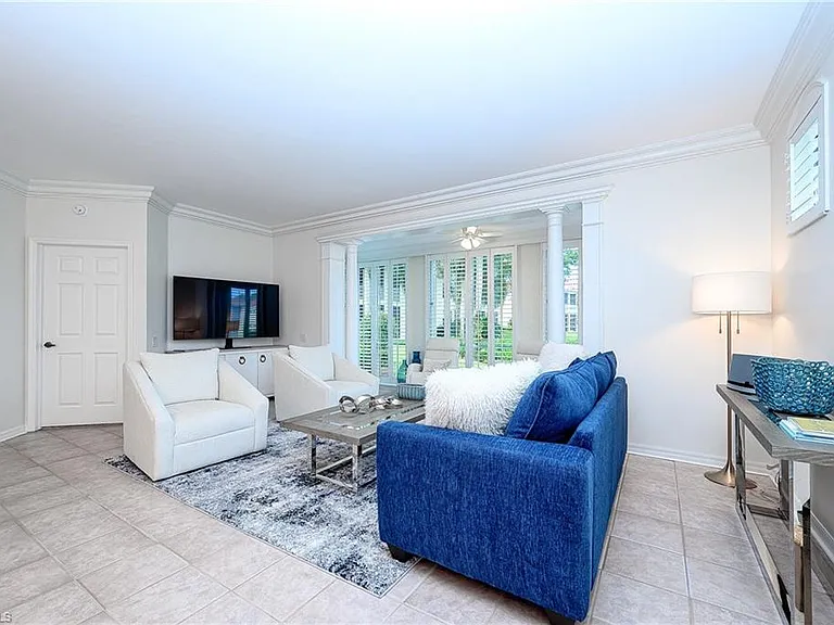 900 L Ambiance Cir #9-106 — Photo 6