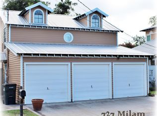 727 Milam St, Columbus, TX 78934