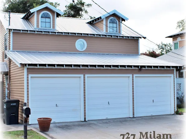 727 Milam St, Columbus, TX 78934