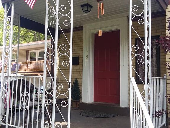 2nd image of 191 Saint Charles St #191