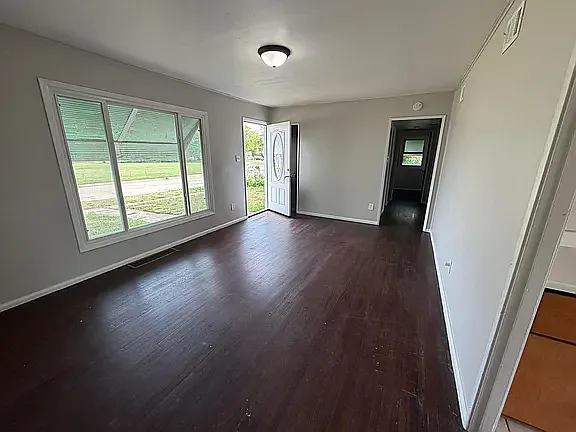 2839 E Ethel St — Photo 3