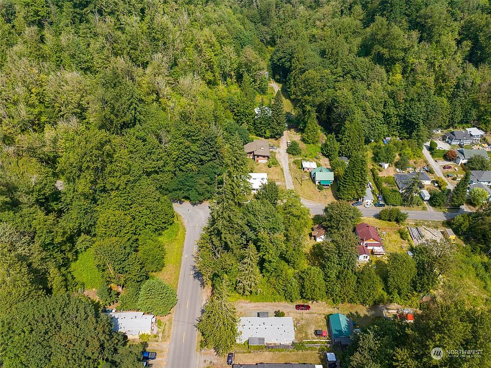 2nd image of 201 N Superior Avenue