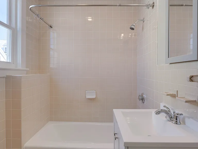 11 Willow Ave #2 — Photo 17