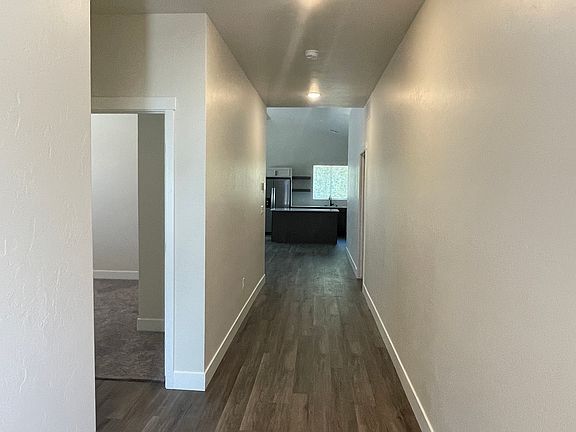 3rd image of 250 Brooke Ln