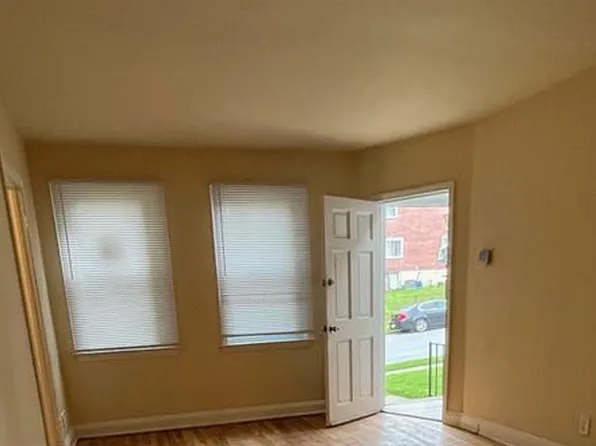 5647 Lothian Rd, Baltimore, MD