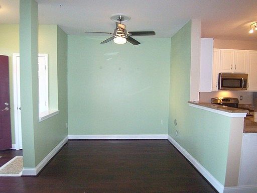 3rd image of 8610 Sycamore Glen Ln