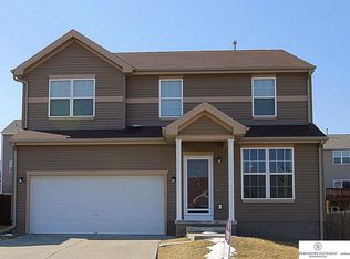 7504 N 89th St, Omaha, NE 68122