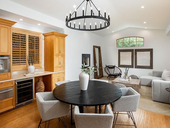 2nd image of 2121 Creeden Way