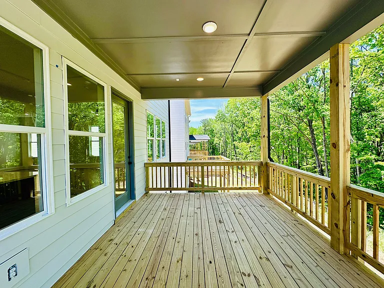 1225 Westshore Dr — Photo 12
