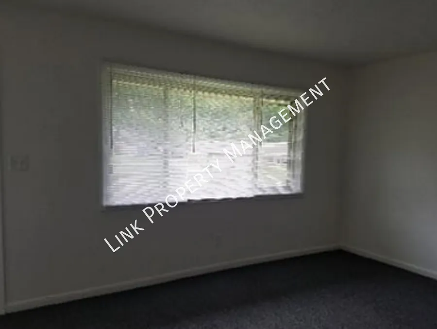 Coming October! Charming 2 Bedroom Duplex Off Hwy 58 Near 153 — Photo 3