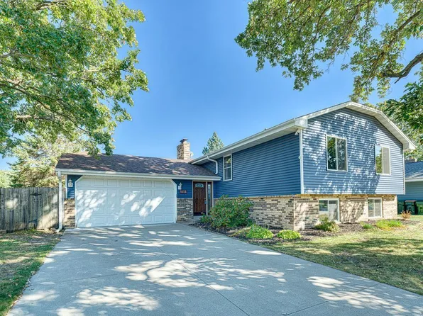 1615 132nd Ln NE, Blaine, MN 55449