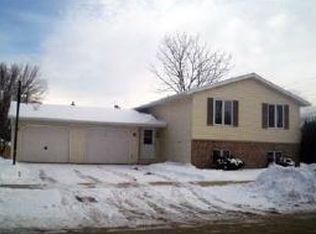 144 Tobacnoir St, Kaukauna, WI 54130