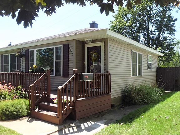 3rd image of 8200 Gordon Dr