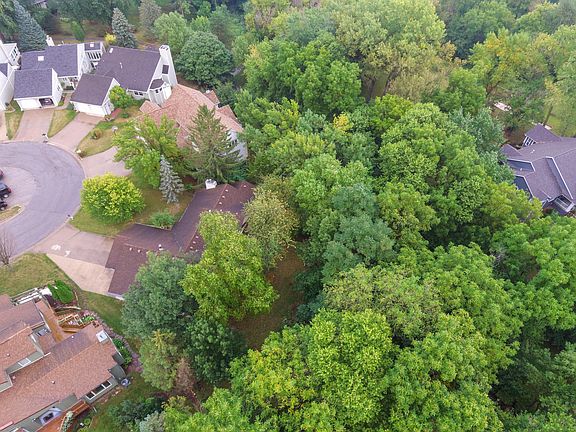 4th image of 1606 Woodhaven Cir