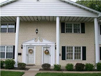 2nd image of 1051 Burdette Ave
