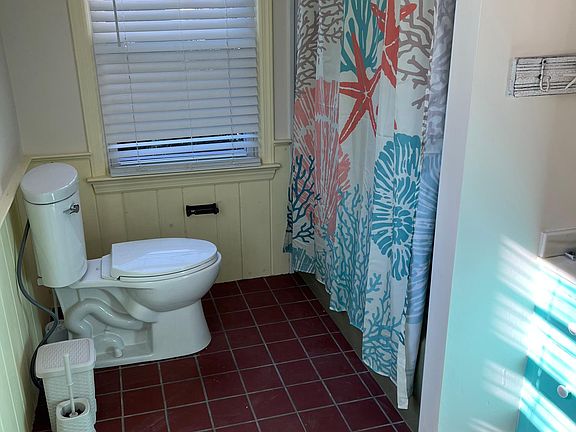 5th image of 308 Beacon Blvd