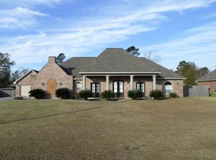 1105 Emerald Cut Ln, Lake Charles, LA 70611